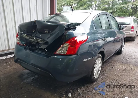 2017 Nissan Versa 1.6 S+ z USA, uszkodzony, nr VIN 3N1CN7AP5HL882013
